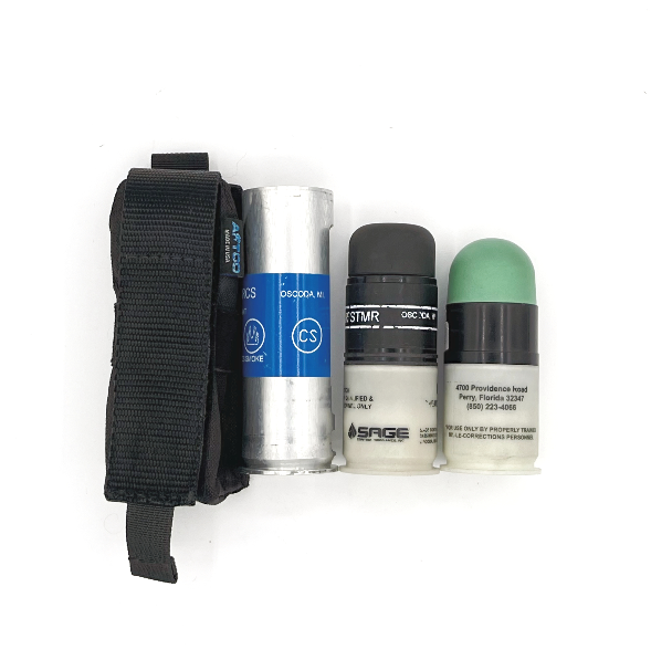 Adjustable Molle Grenade Pouch LEOTAC™ for police and security officers and law enforcement, 37mm or 40mm length. Lightweight.